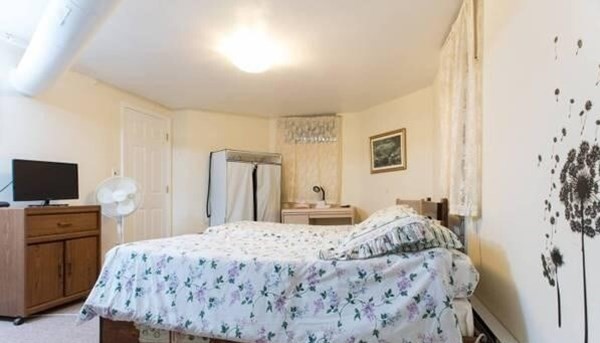 124 Academy Hill Rd, Brighton