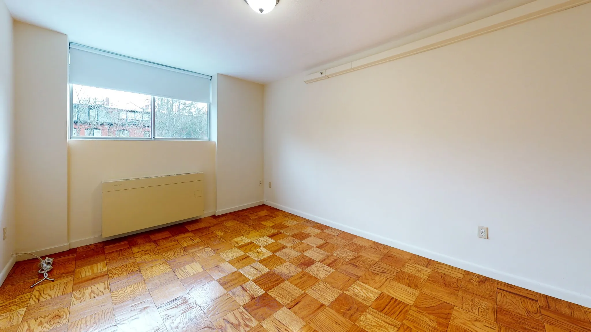 101 Monmouth St, Longwood