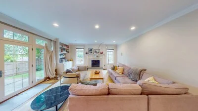 27 Mellon Rd, Wellesley