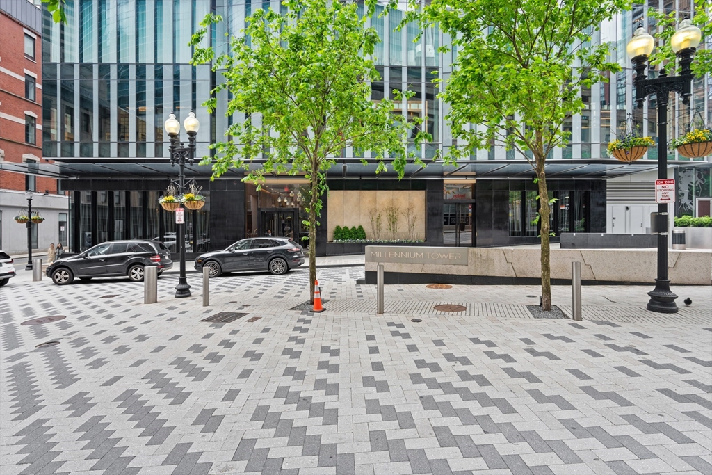 1 Franklin St, Midtown