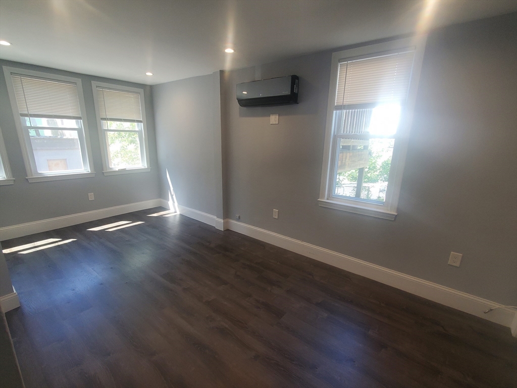 5 Beale St, Dorchester