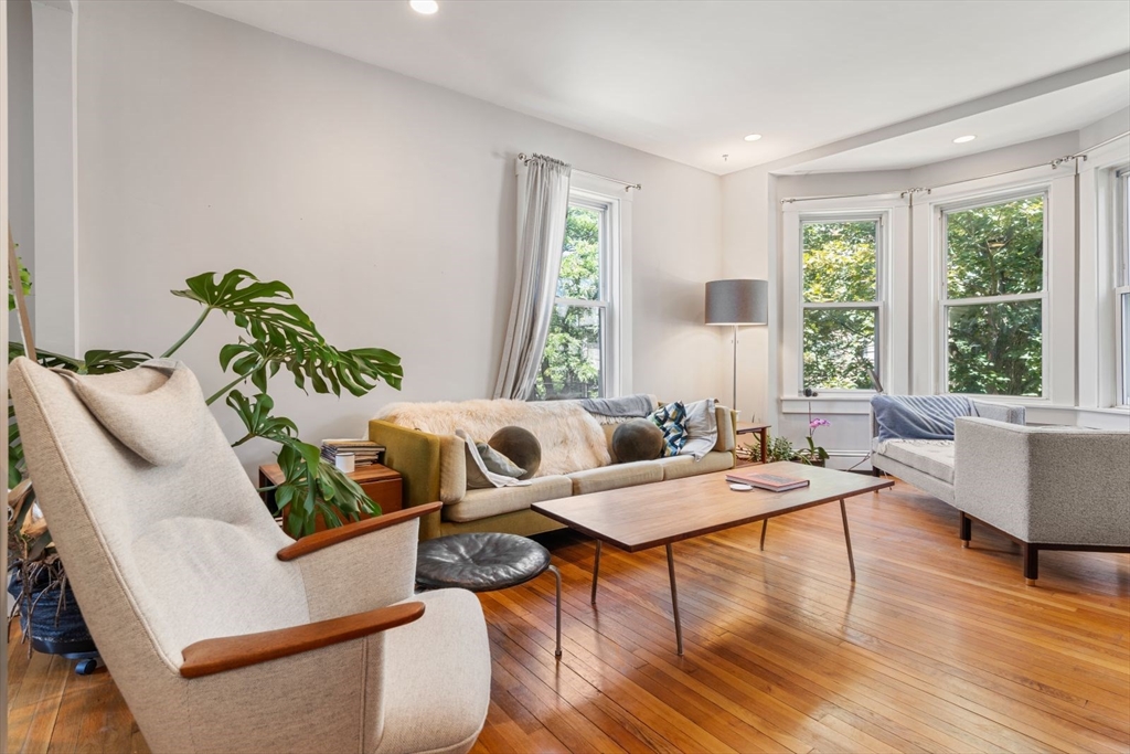 20 Glenwood Ave, Cambridgeport