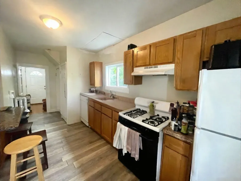 123 Winthrop St, Medford