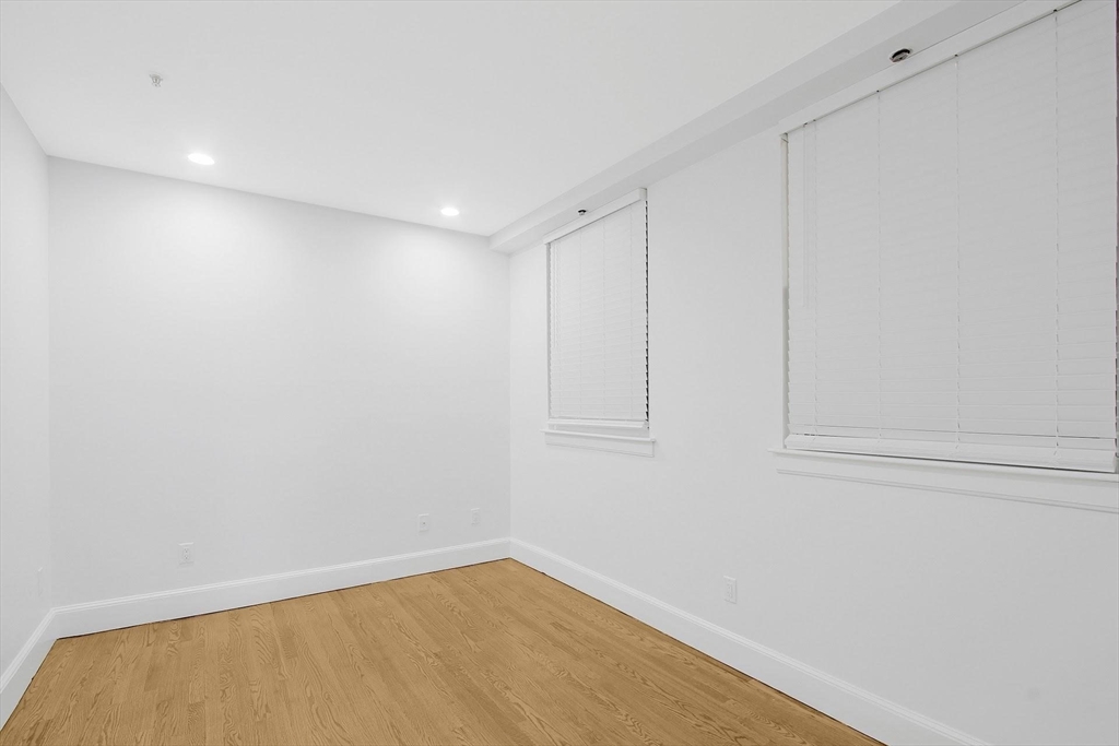 140 Boylston St, Back Bay