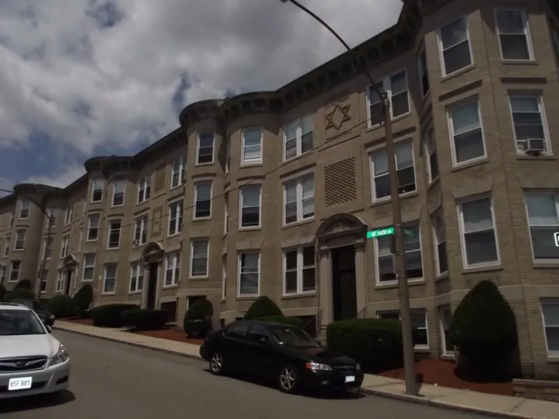 7 Mount Hood Rd, Brighton