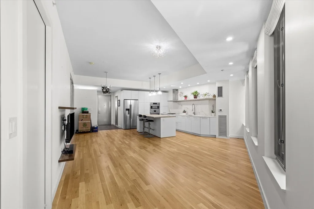 1313 Washington, South End