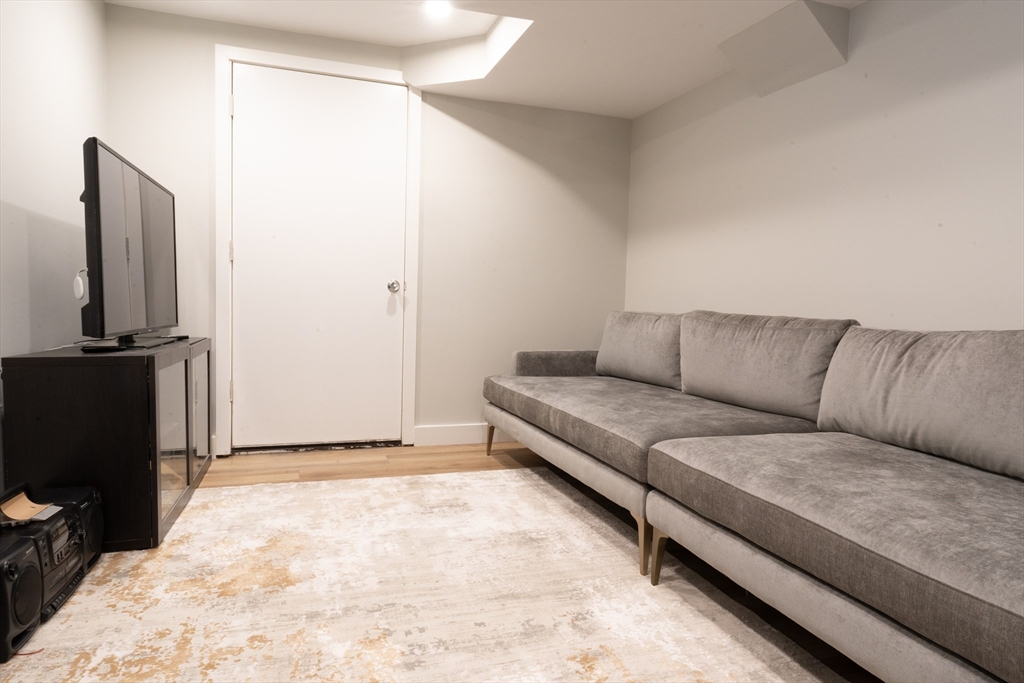 49 Montvale, Roslindale