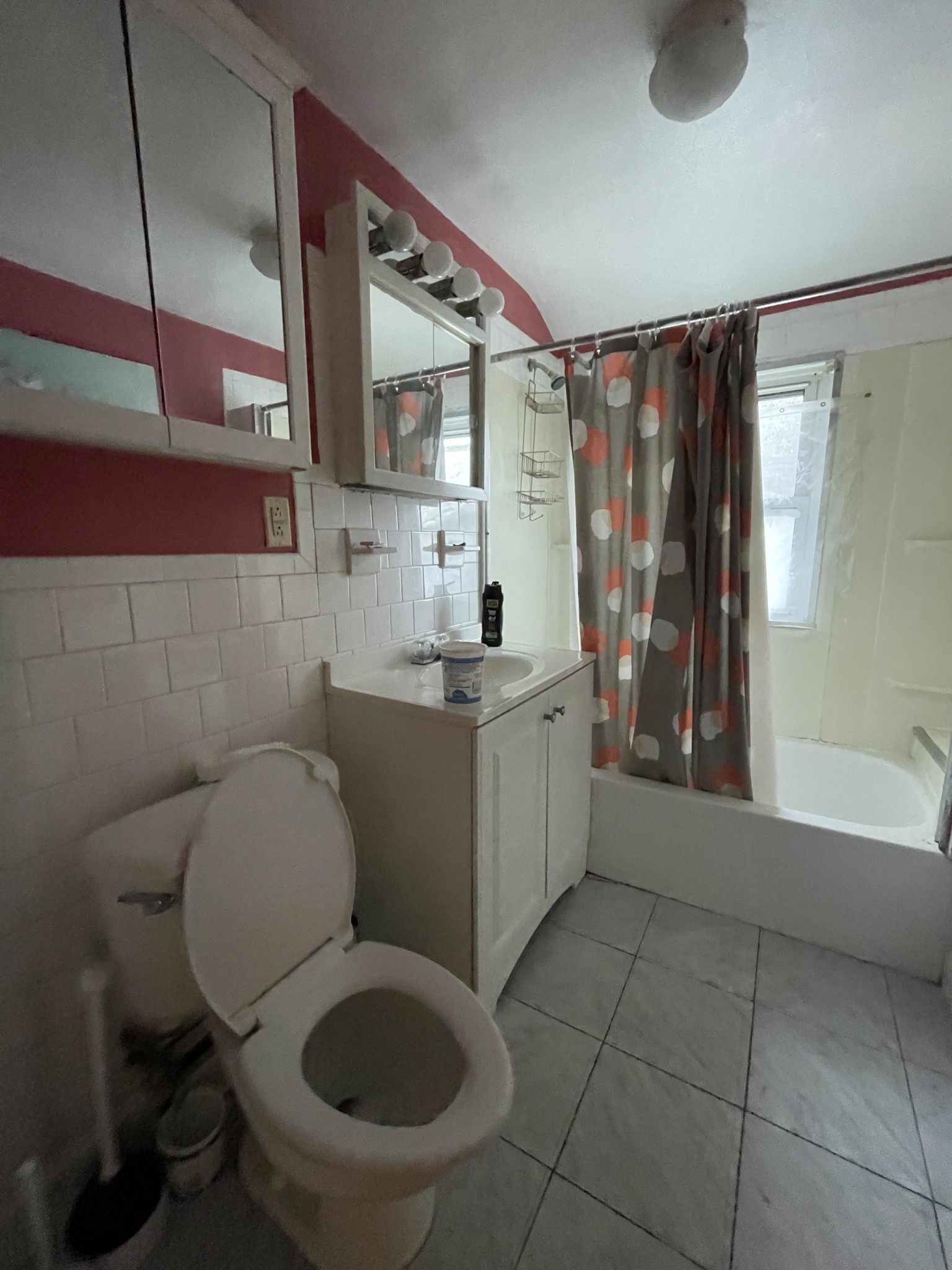 2 bed, 1 bath apartment for rent at 92 Hobart St Unit 3, Brighton — photo 3 of 3
