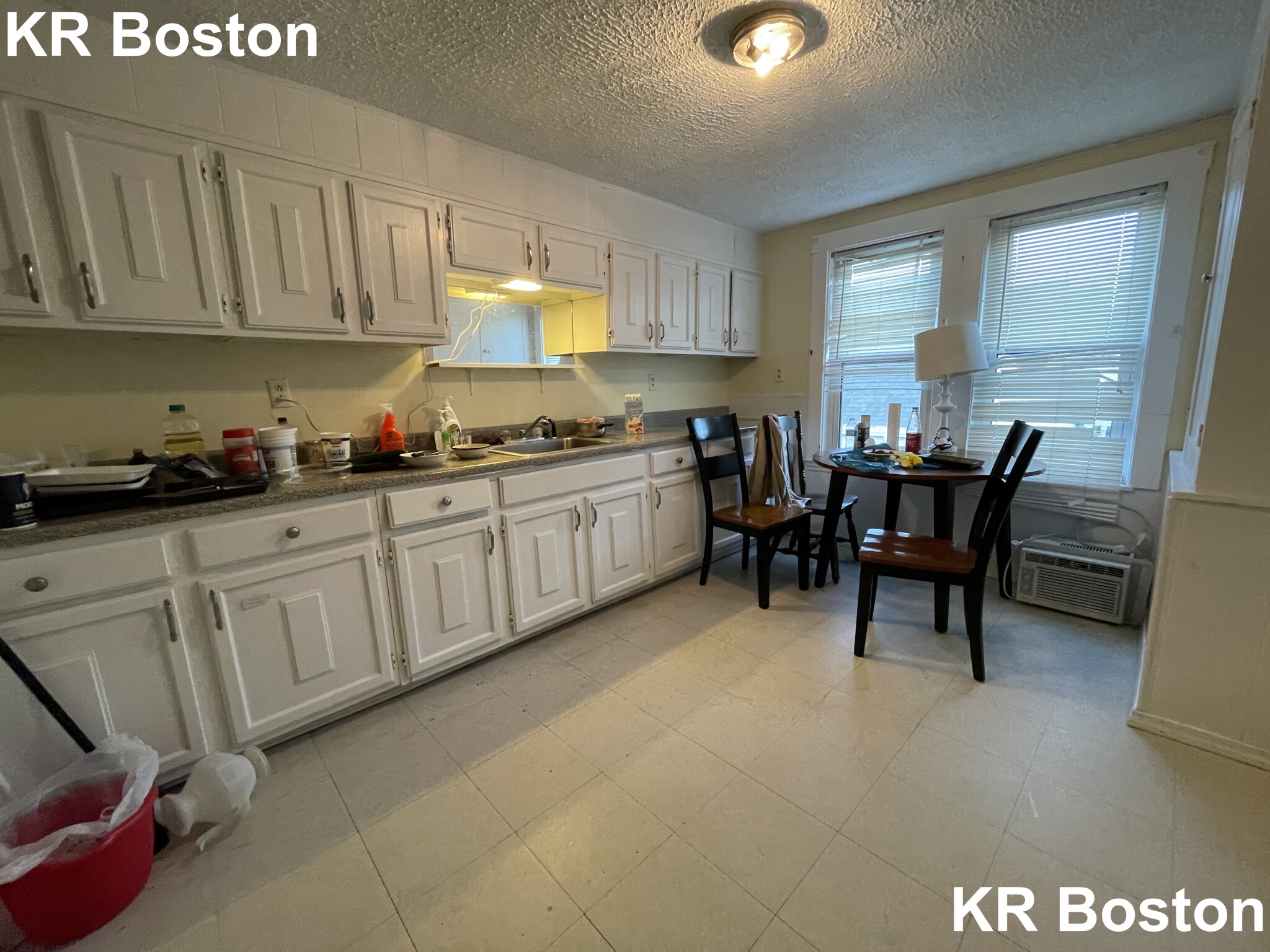 2 bed, 1 bath apartment for rent at 92 Hobart St Unit 3, Brighton — photo 2 of 3