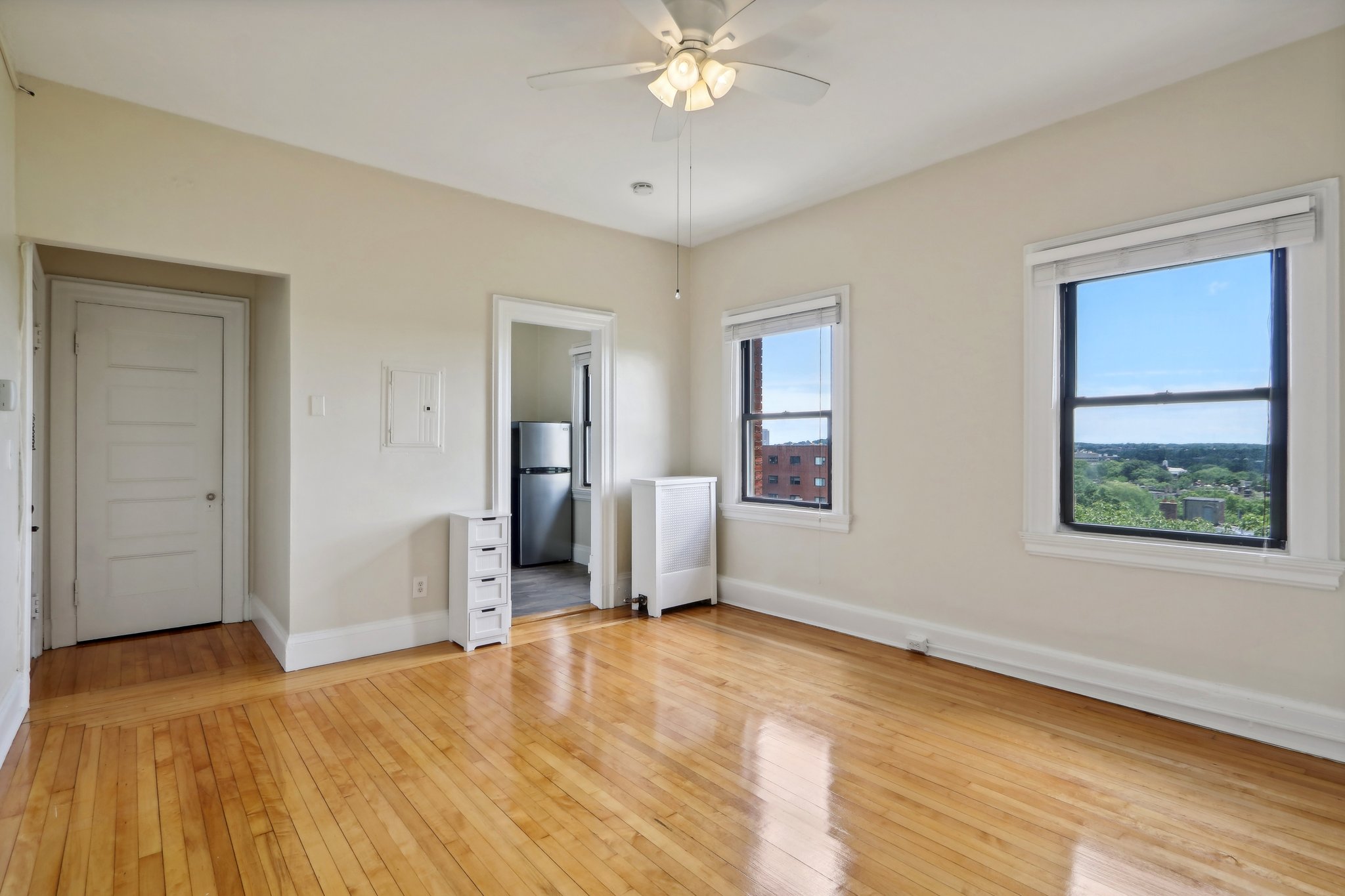 1470 Beacon St, Corey Hill