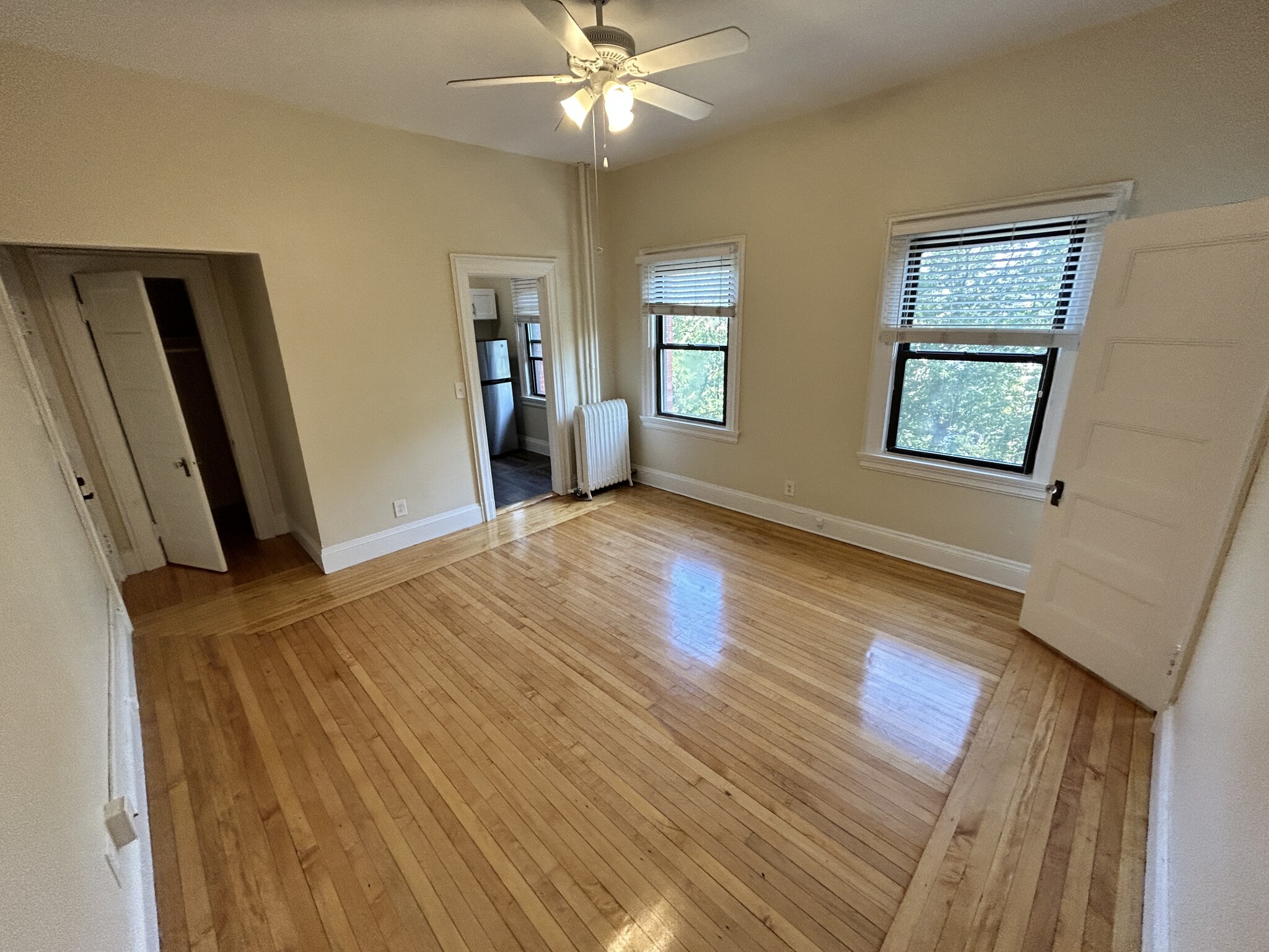 1470 Beacon St, Corey Hill