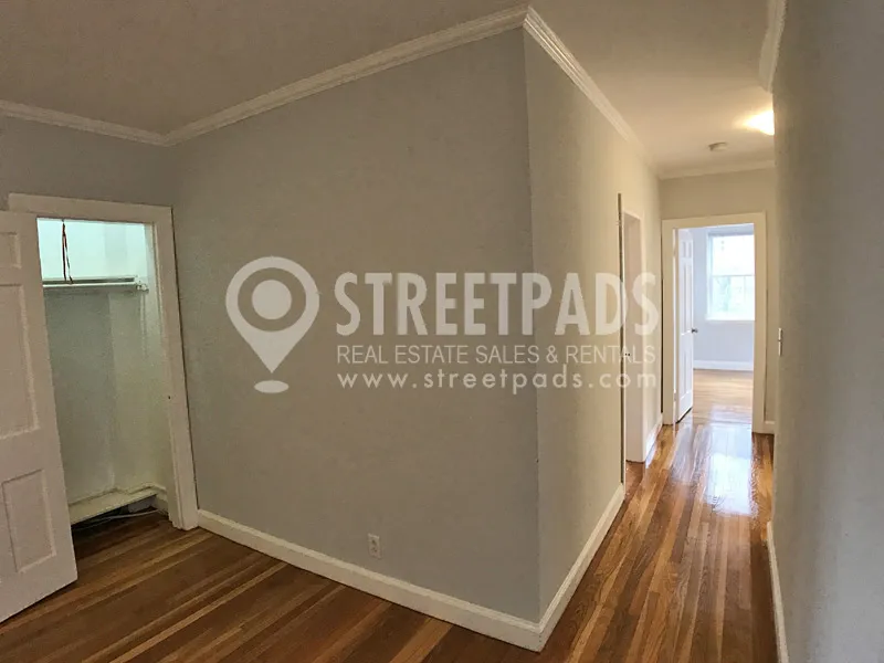 1151 Beacon St, Longwood