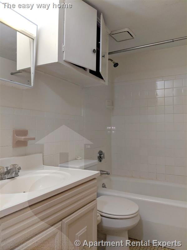 19 Cameron Ave, Davis Square