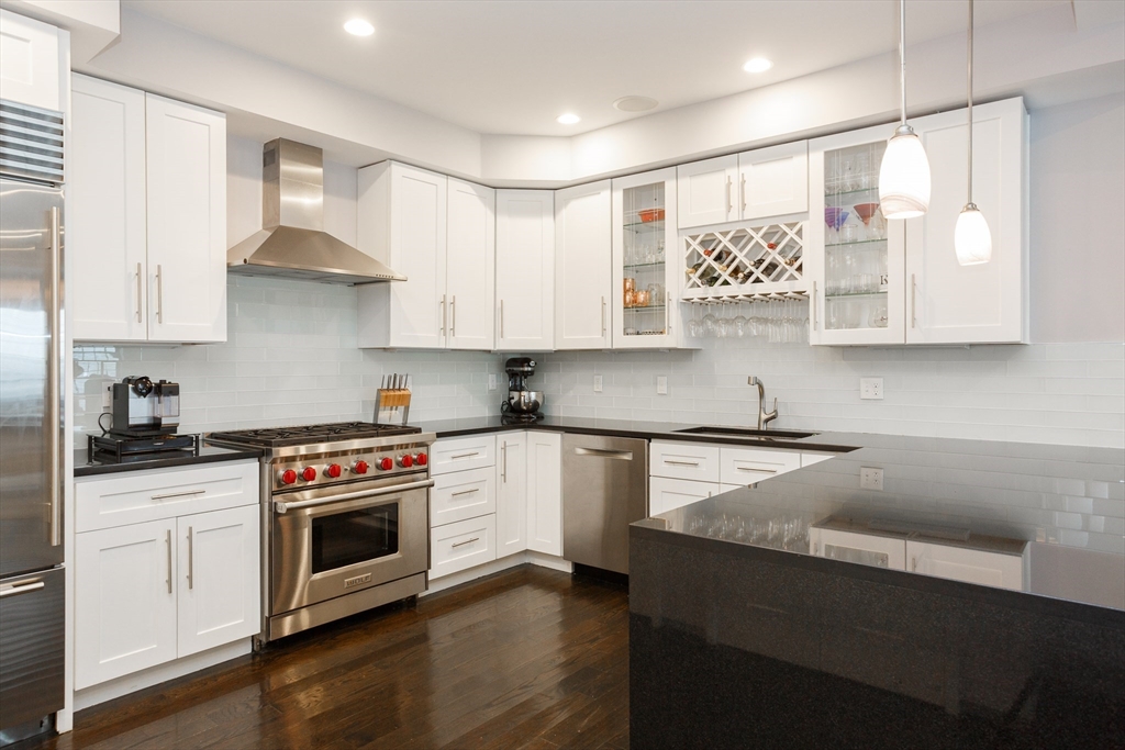 350 W Broadway, South Boston