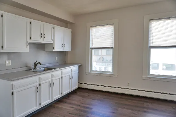 252 Ash St, South Side