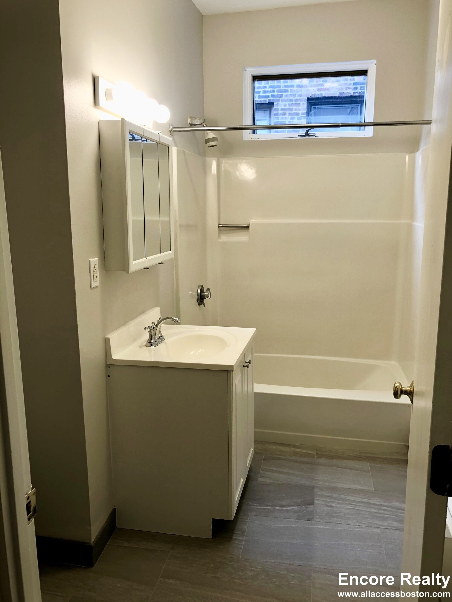 15 Stearns Rd, Coolidge Corner