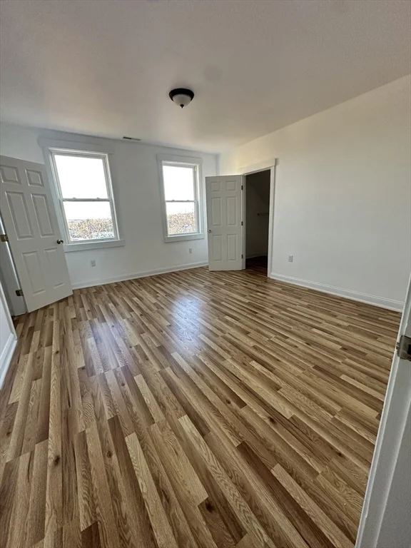 283 Broadway, Central