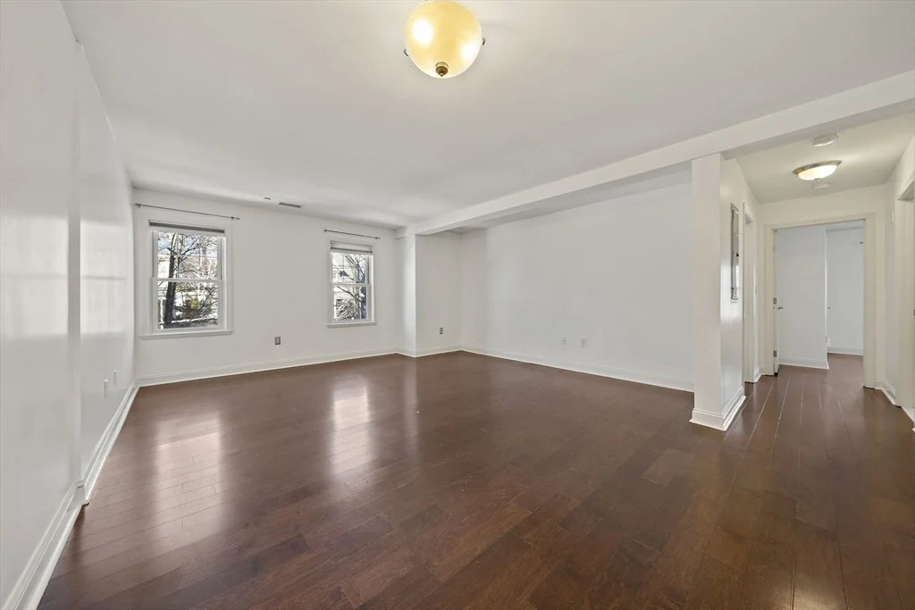 391 Pleasant St, Melrose