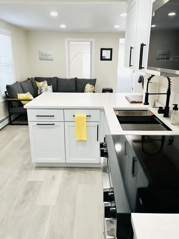 21 Hillside Ave, Swansea