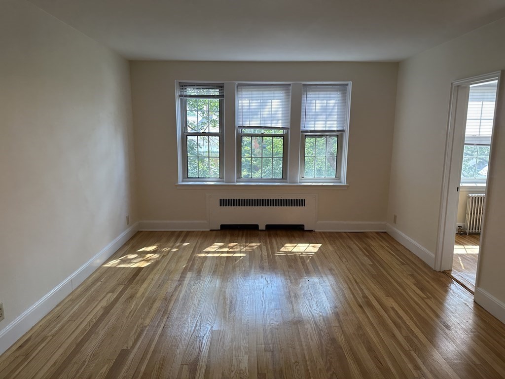 24 Concord Ave, Harvard Square