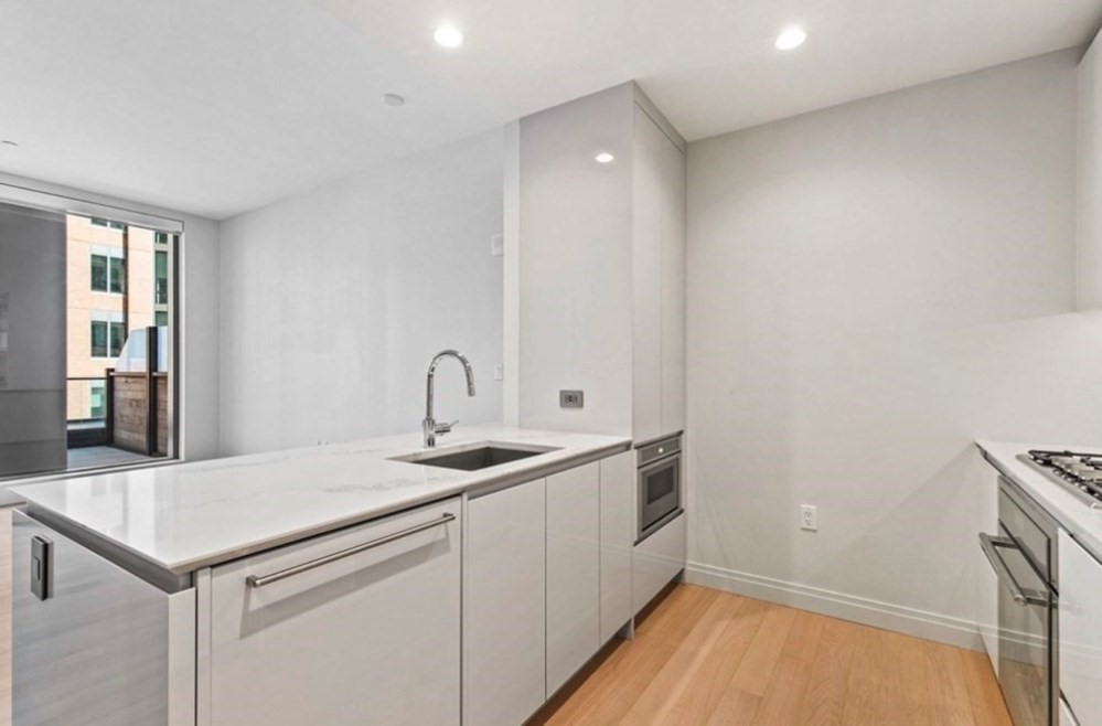 135 Seaport Blvd, Seaport District