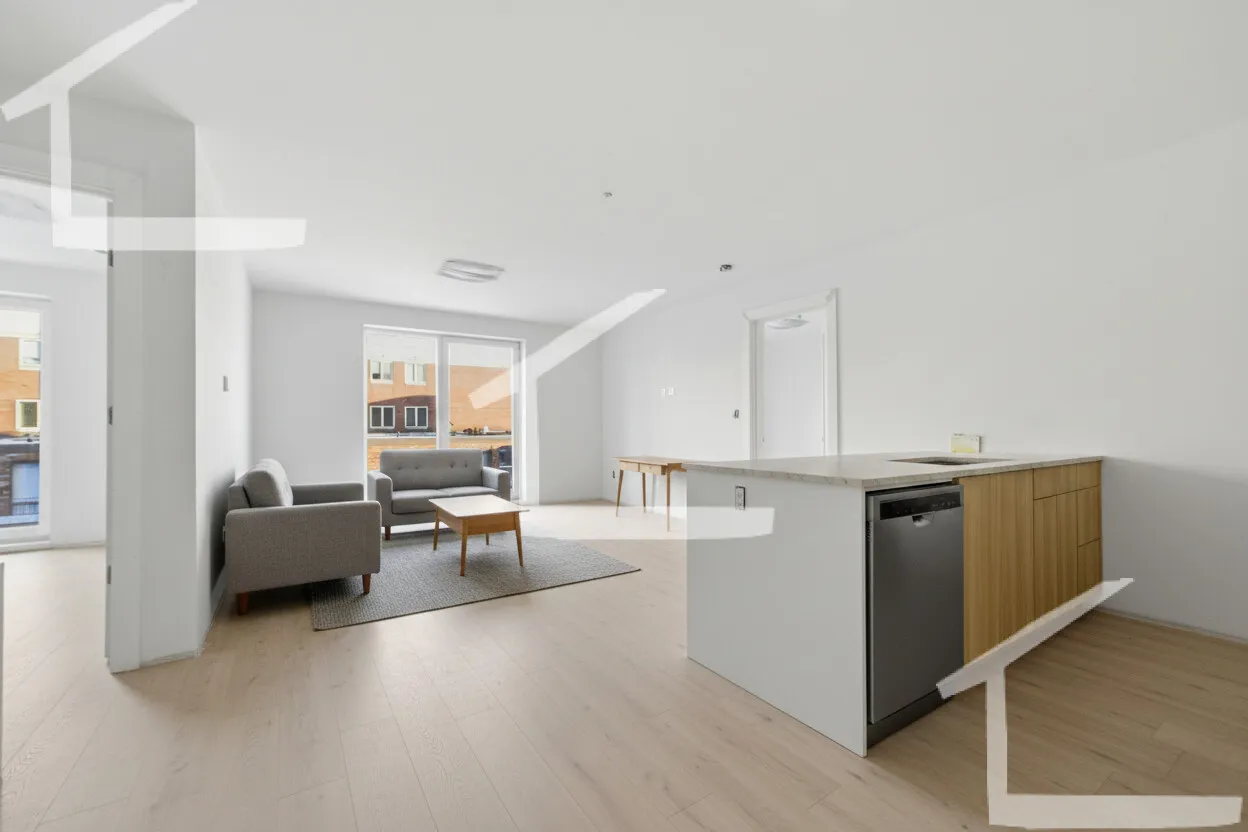 1035 Commonwealth Ave, Allston