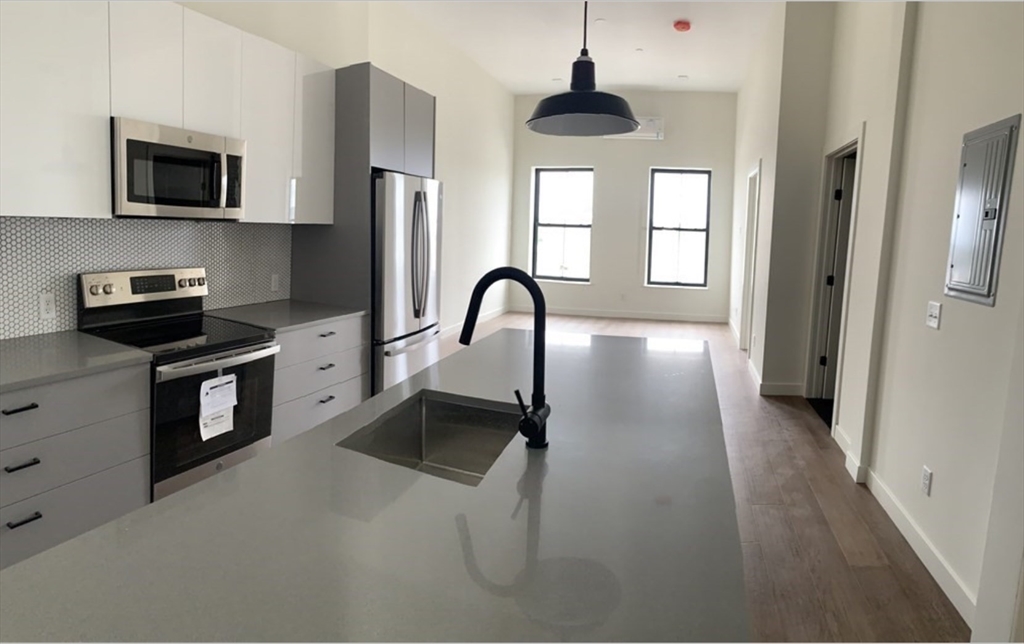 217-221 Essex St, Salem