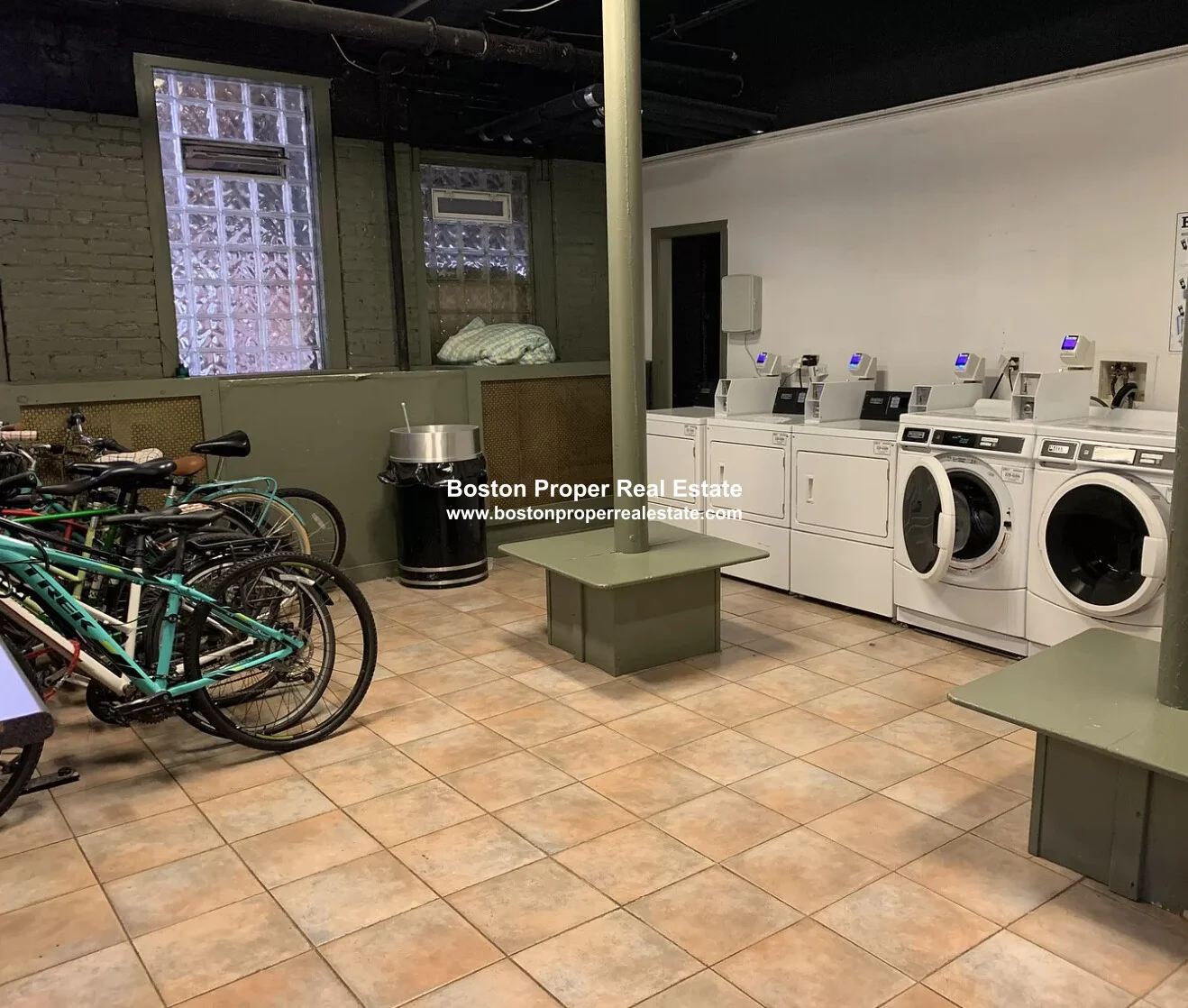 26 Hemenway St, Fenway