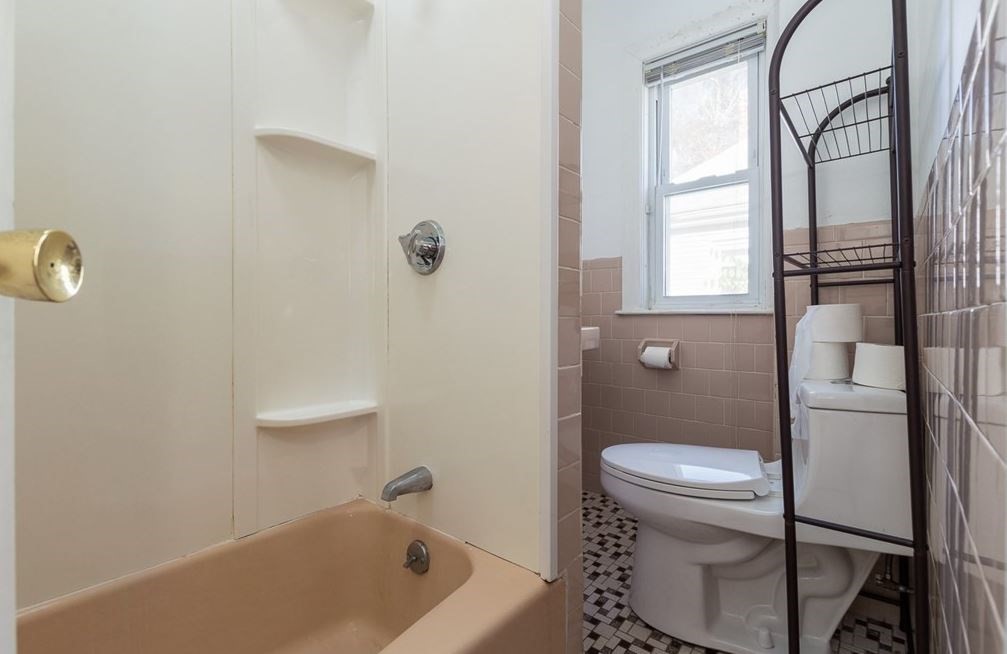 40 Montfern Ave, Oak Square