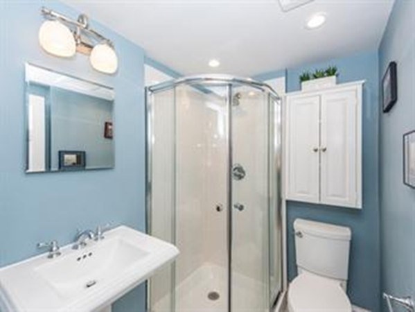 137 Marlborough St, Back Bay