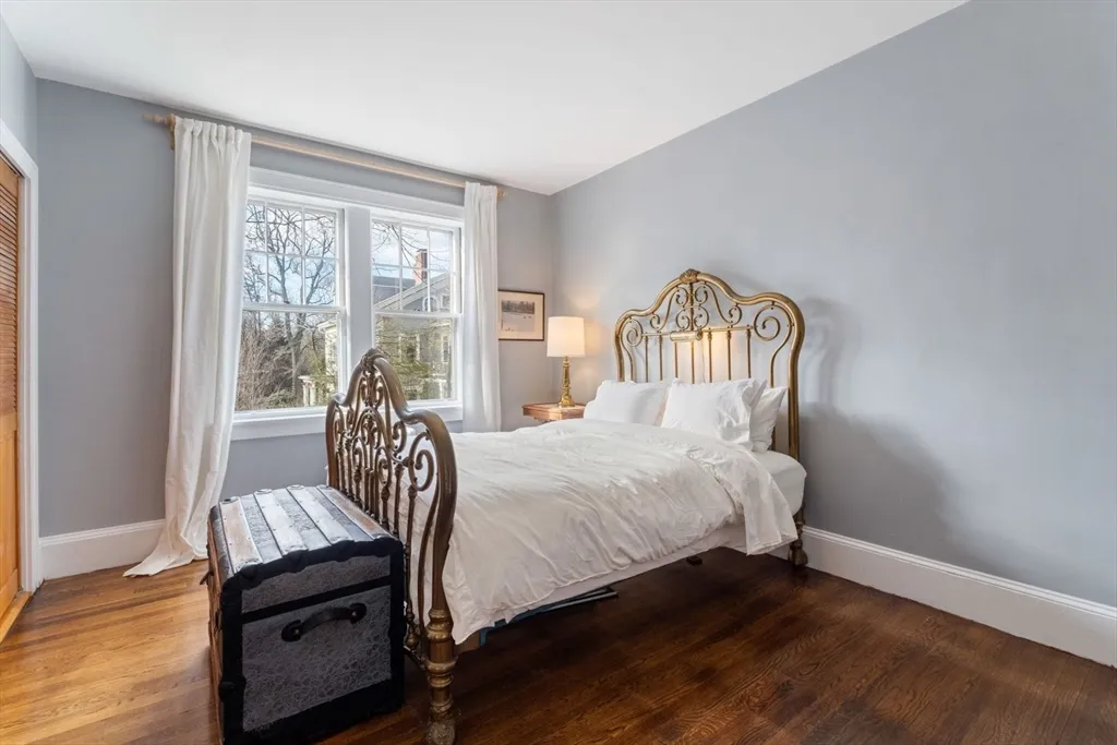 20 Concord Ave, West Cambridge