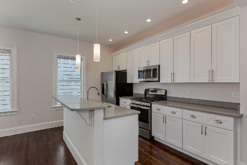 4 bed, 2 bath apartment for rent at 9 Oswald St Unit n/a, Mission Hill — photo 3 of 16