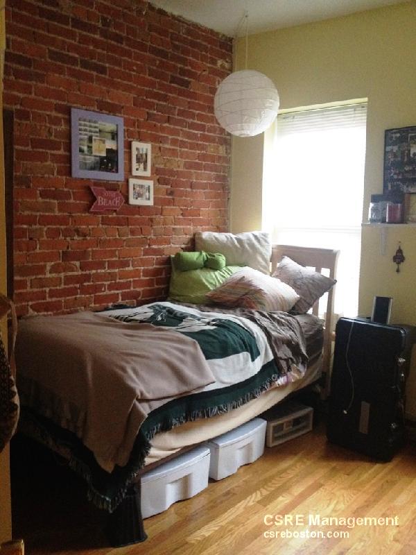 28 Symphony Rd, Fenway