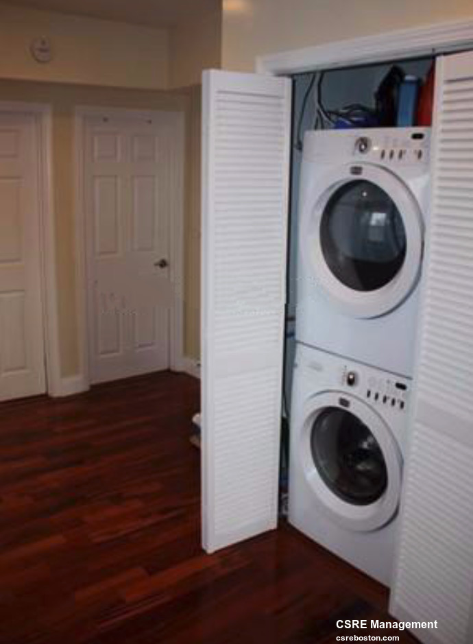 9 Warwick St, Roxbury