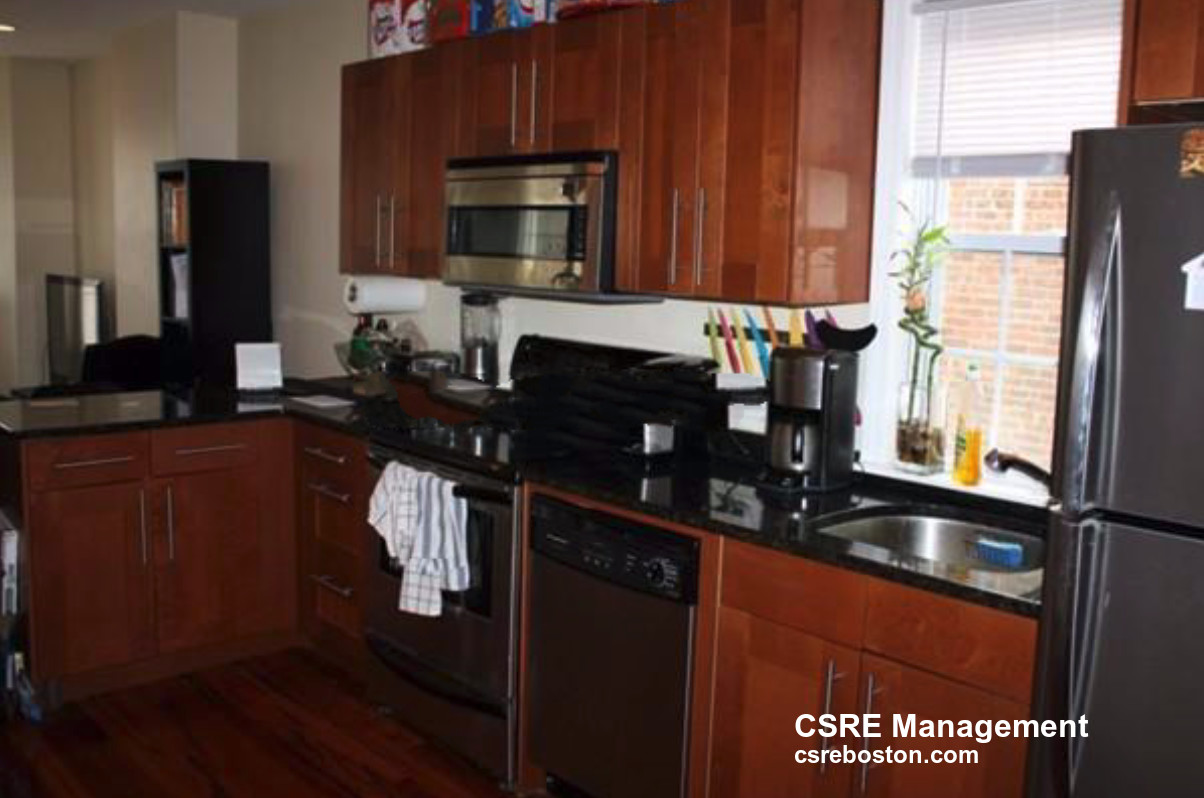 9 Warwick St, Roxbury