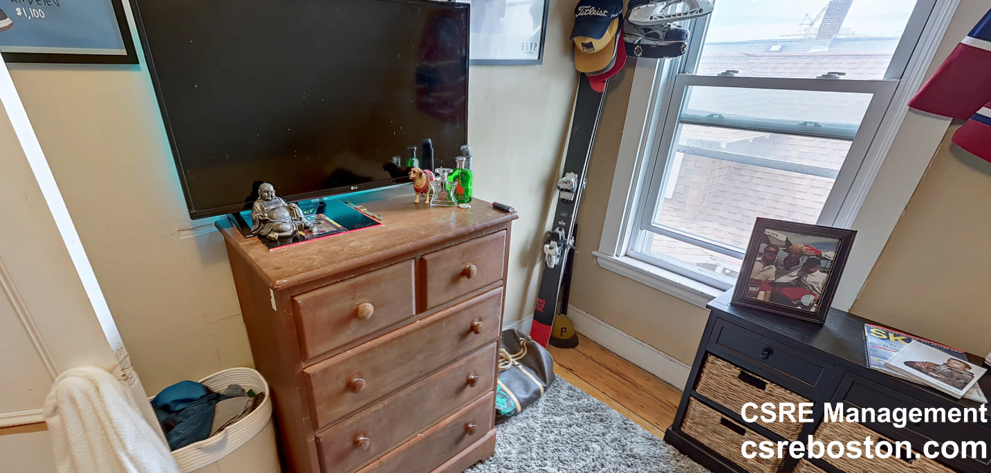 12 Saunders St, Oak Square