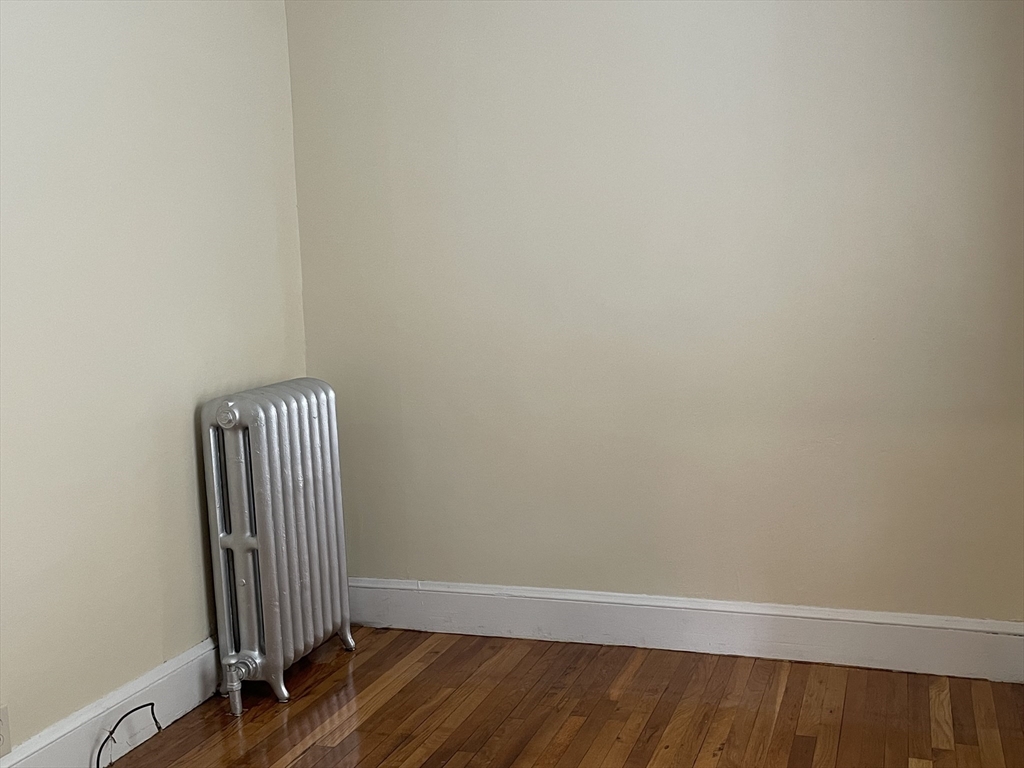 23 Lothrop Ave, Milton