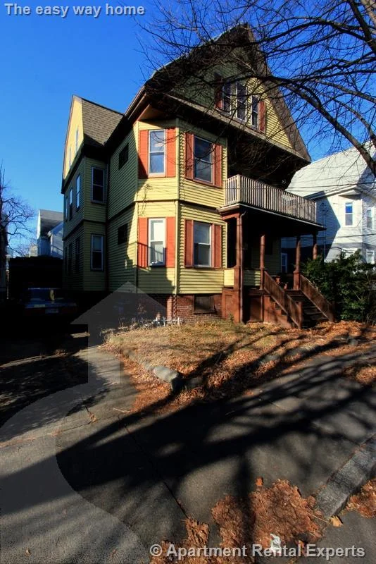 92 Rogers Ave, Ball Square