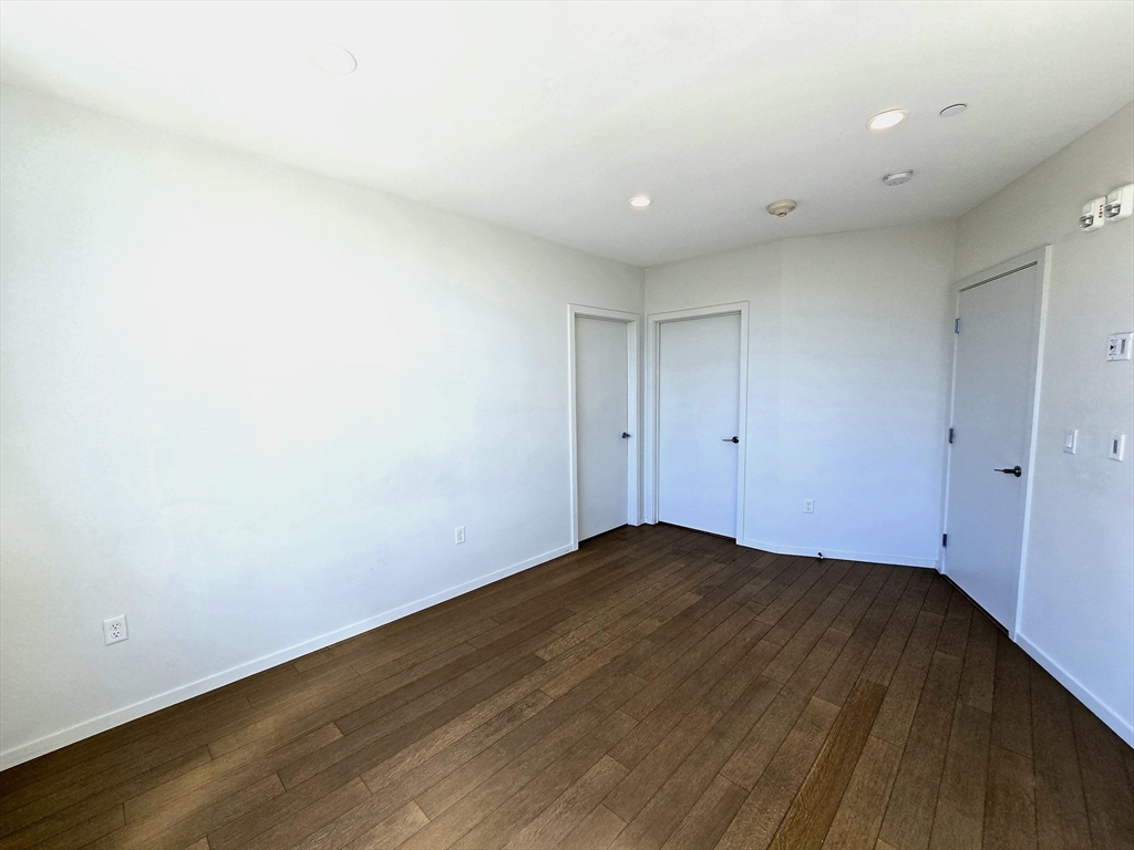 57 Quincy Shore Dr, Quincy