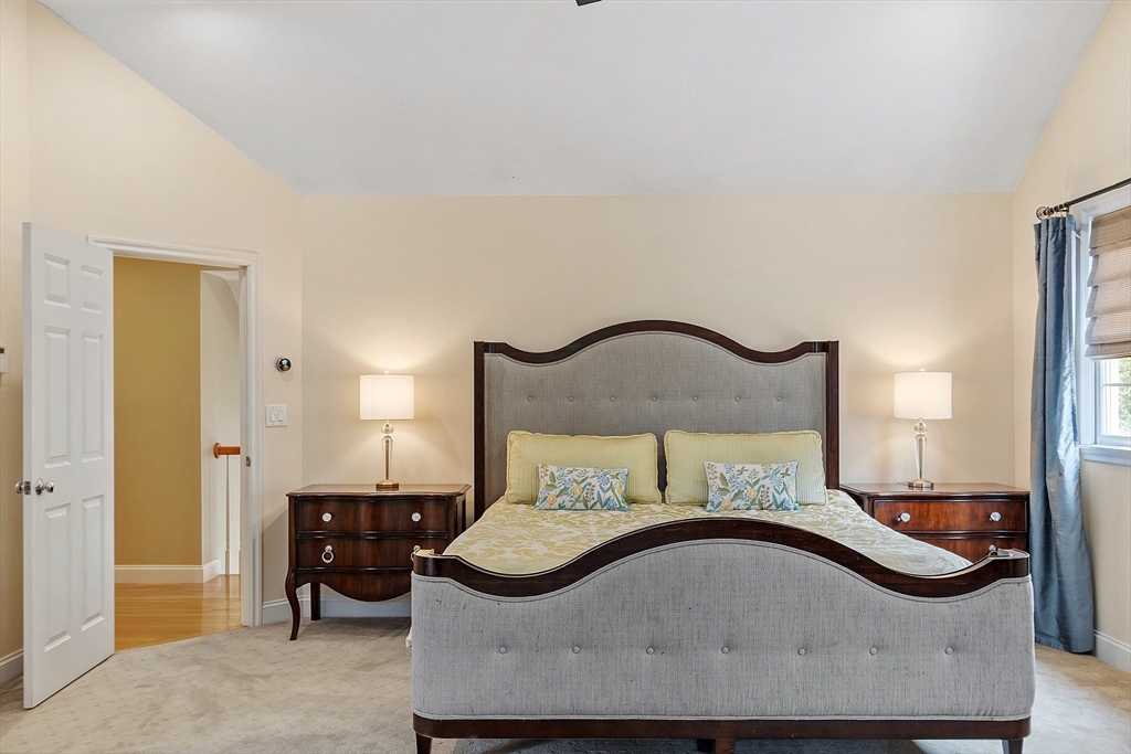 22 Periwinkle Way, North Andover