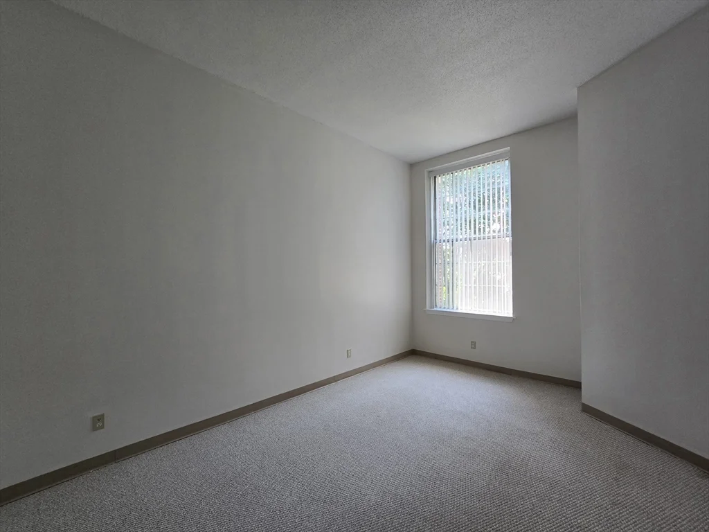 130 Beach St, Quincy