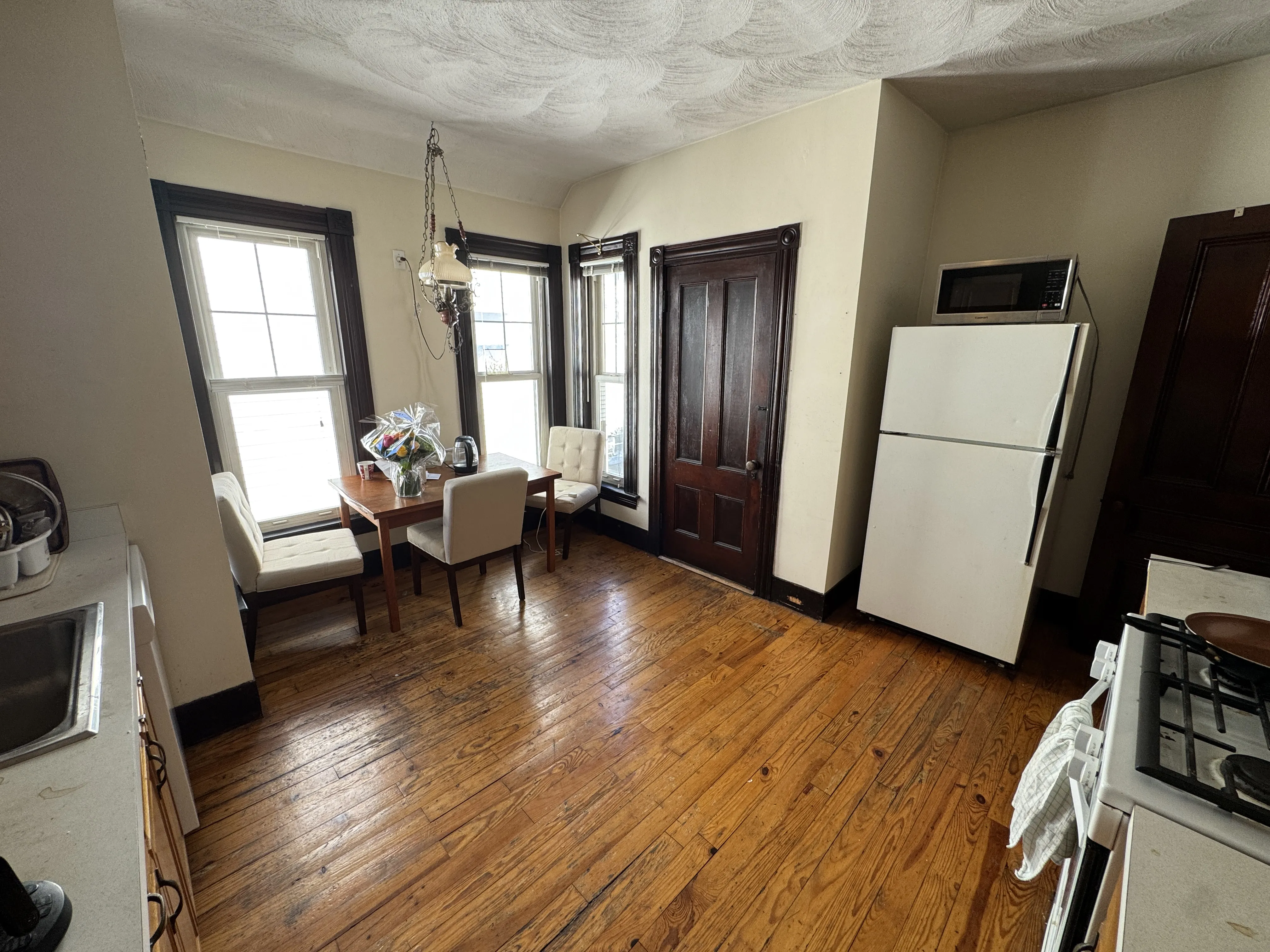 211 Holland St, Teele Square