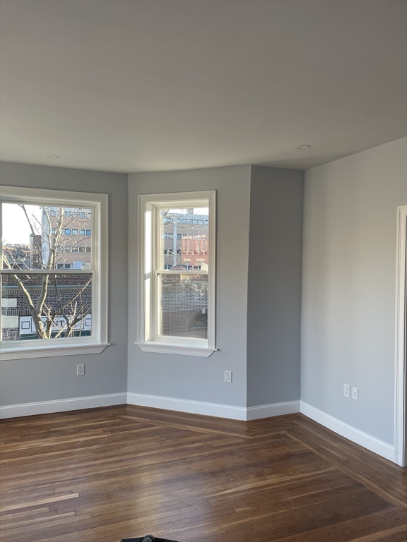 3 Alton Pl, Coolidge Corner