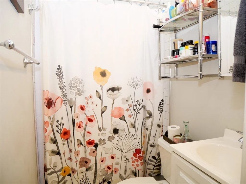 255 Paris, East Boston