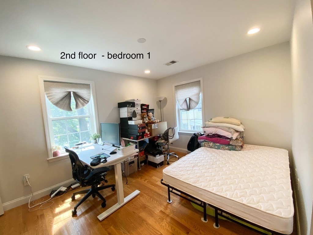 28 Woodruff Ave, Medford