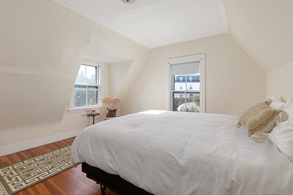 74 Buckingham, Harvard Square