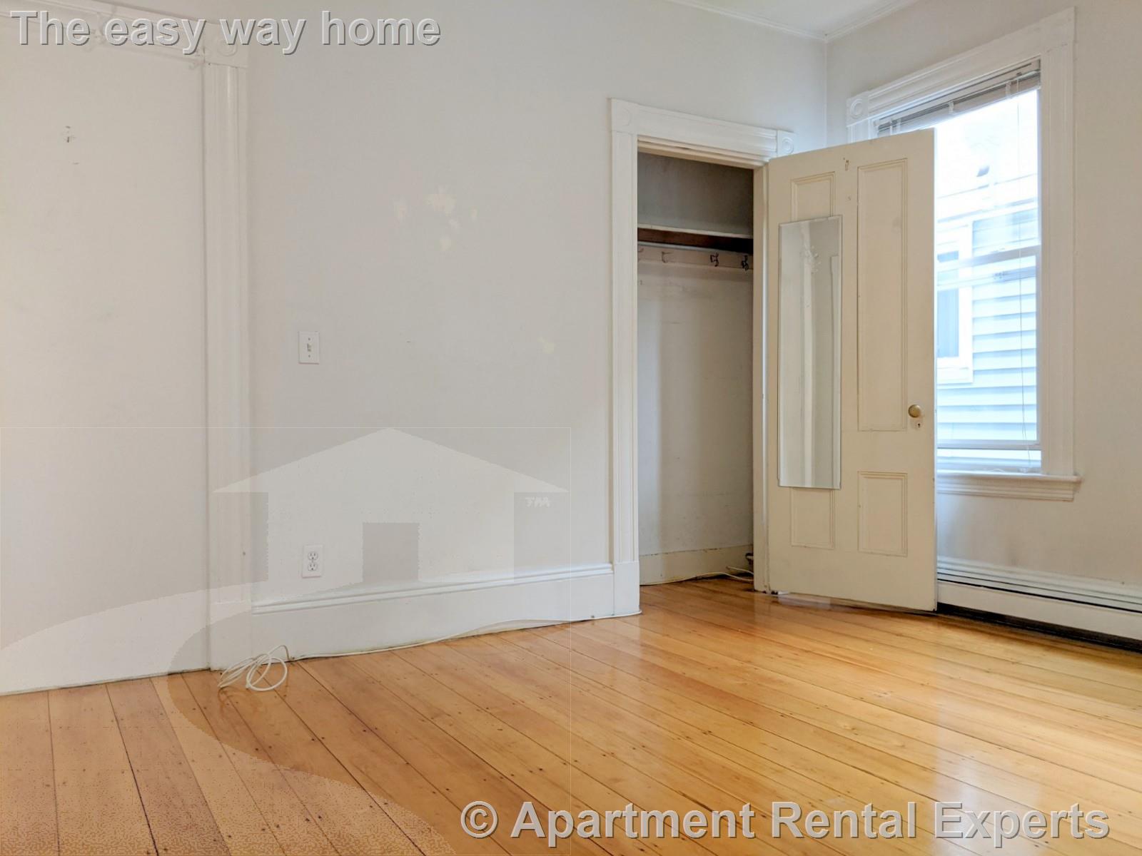 392 Washington St, Ward Two