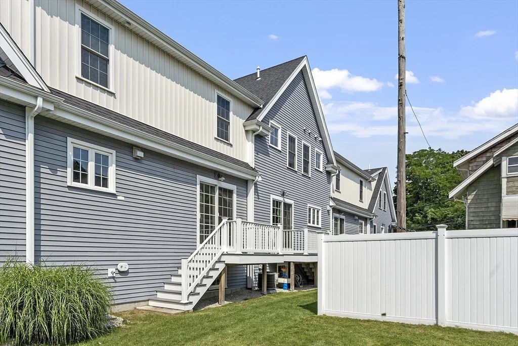 27 Mill St, Quincy