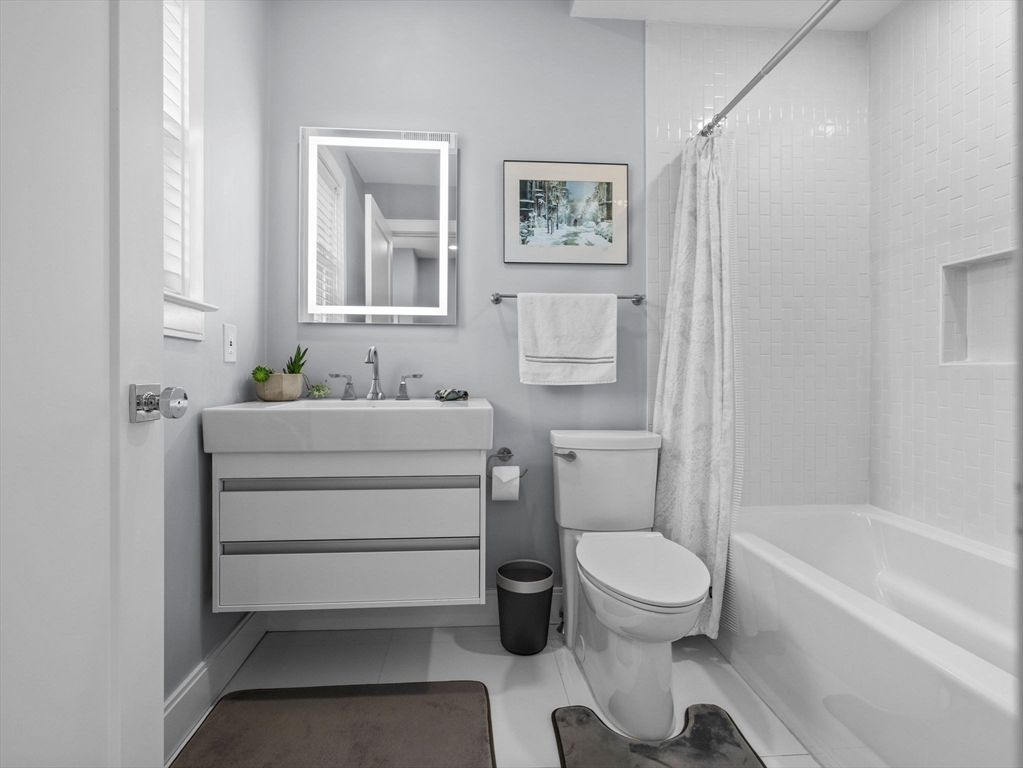 154 Lexington St, East Boston