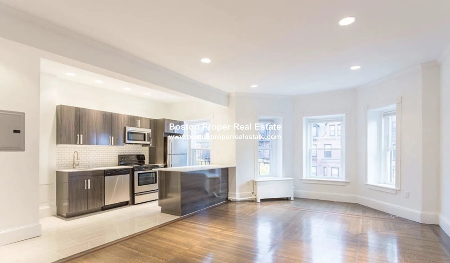 227 Newbury St, Back Bay